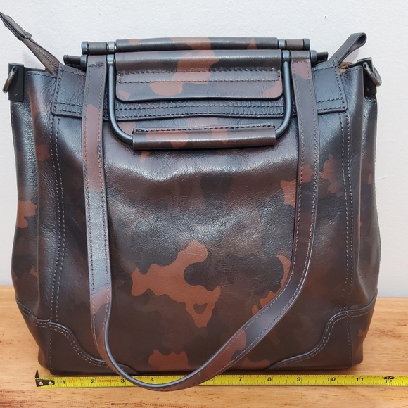 Leather Metal Frye Charlie Frame Brown Camo Purse Bag Tote Satchel Crossbody - Picture 14 of 14